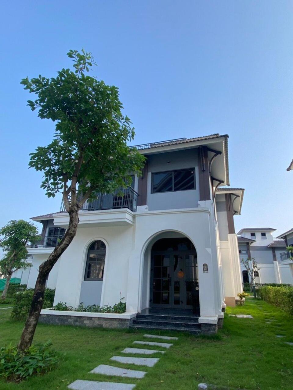 Chuoi Villa 3 Phong Ngu Sonasea Van Don - Day Du Tien Nghi - San Vuon Bbq - Sat Bai Bien Cai Rong Exterior foto